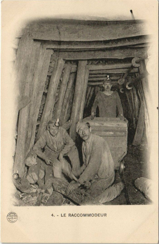 Carte postale ancienne Le Raccommodeur