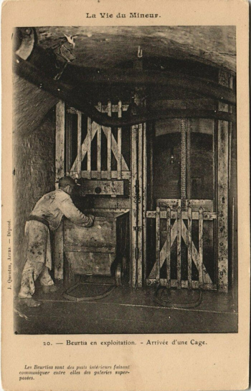 Carte postale ancienne Beurtia en exploitation Arrivée d'une Cage