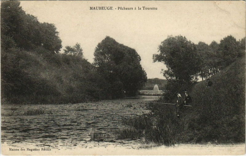Carte postale ancienne Maubeuge - Pecheurs a la Tourette à Maubeuge