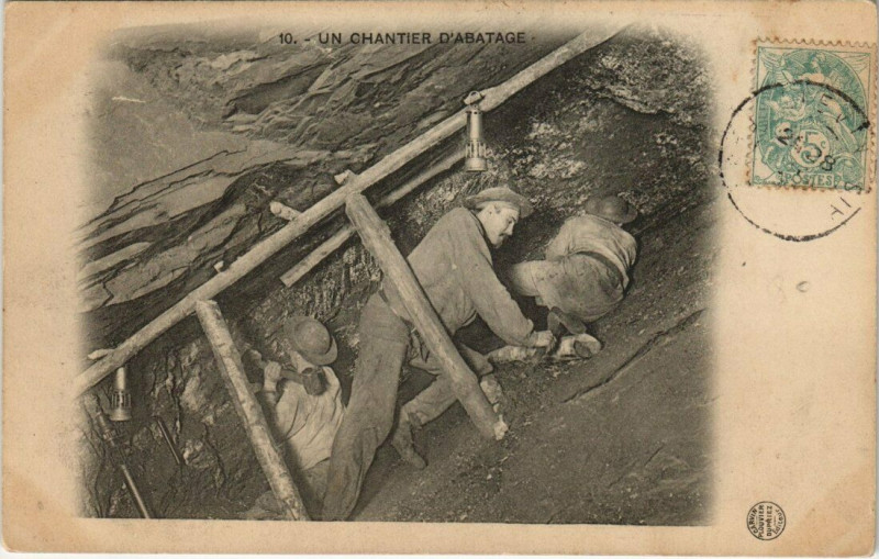 Carte postale ancienne Un Chantier D'Abatage