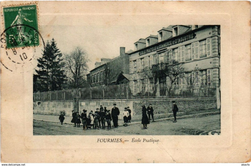 Carte postale ancienne Fourmies - Ecole Pratique à Fourmies