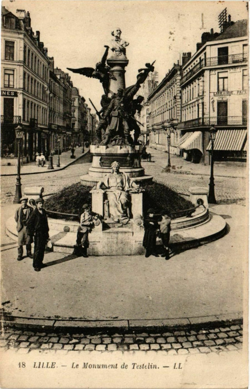 Carte postale ancienne Nord Lille Le Monument de Testelin à Lille