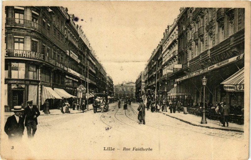 Carte postale ancienne Nord Lille Rue Faidherbe à Lille