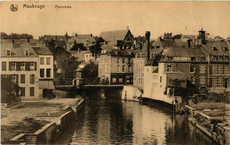 Carte postale ancienne Nord Maubeuge Panorama riviere pont à Maubeuge