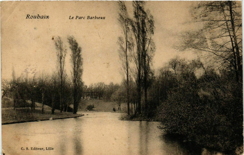 Carte postale ancienne Roubaix Le Parc Barbieux lac à Roubaix