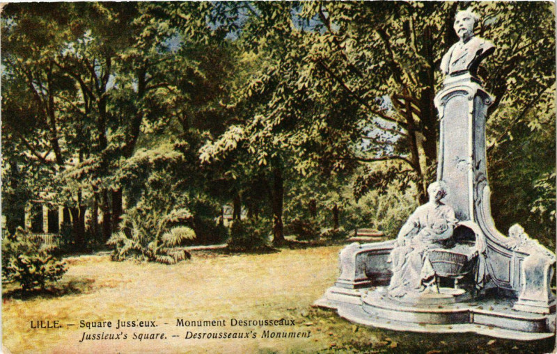 Carte postale ancienne Nord Lille Le Square Jussieux Monument à Lille