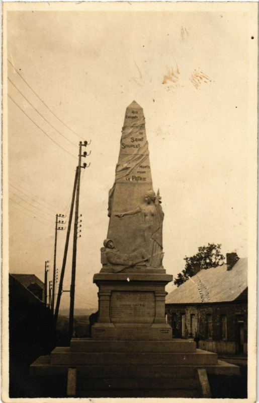 Carte postale ancienne Le Monument