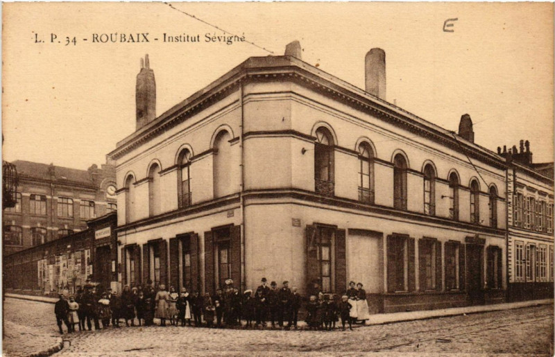 Carte postale ancienne Roubaix - Institut Sevigne à Roubaix