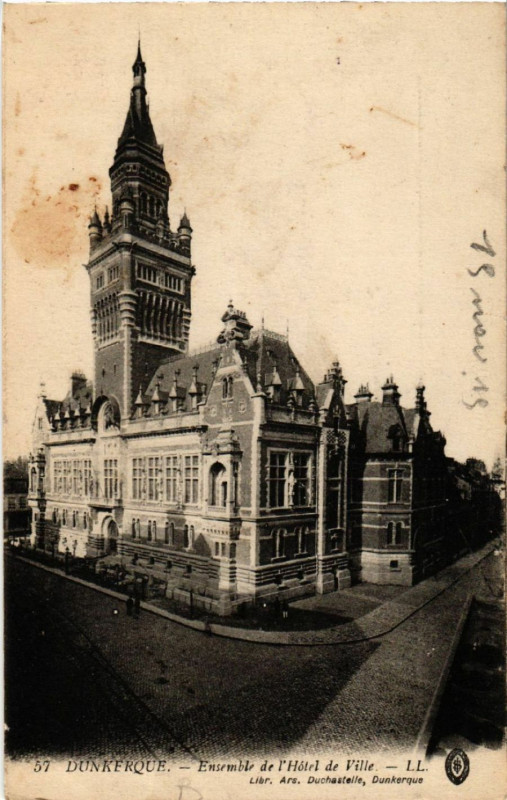 Carte postale ancienne Dunkerque - Enseble de l'Hotel de Ville à Dunkerque