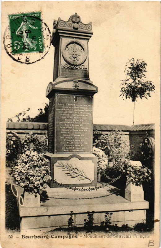 Carte postale ancienne Bourbourg-Capagne - Monument su Souvenir Francais à Bourbourg