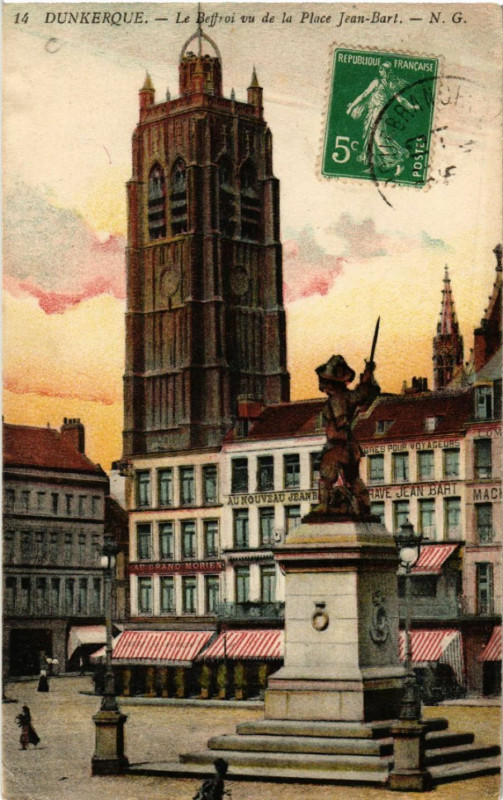 Carte postale ancienne Dunkerque - Le Beffroi cu de la Place Jean-Bart à Dunkerque