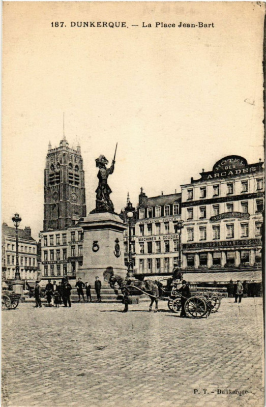 Carte postale ancienne Dunkerque - La Place Jean-Bart à Dunkerque