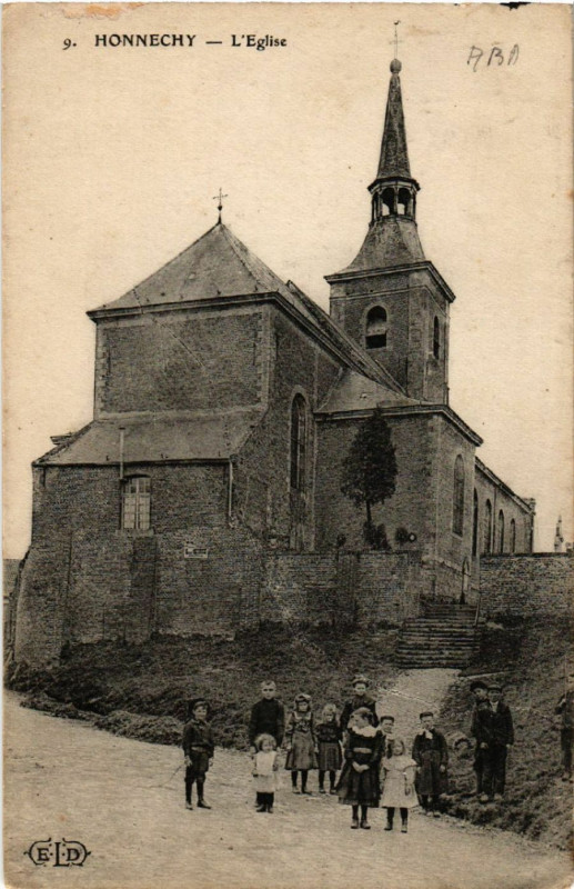 Carte postale ancienne Honnechy - L'Eglise à Honnechy