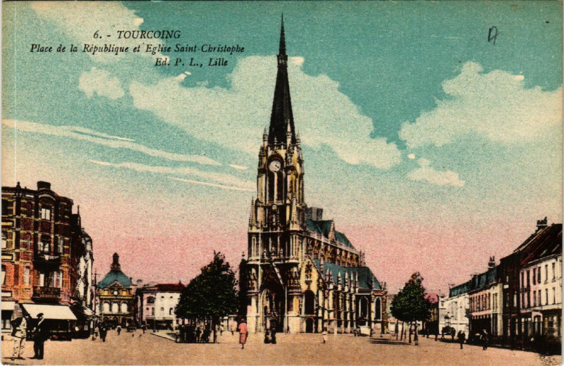 Carte postale ancienne Tourcoing - Place de la Republique et l'Eglise Saint-Christophe à Tourcoing