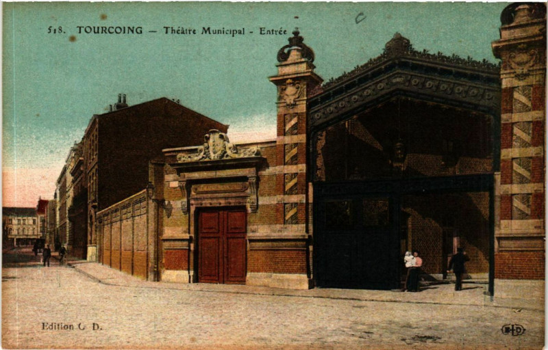 Carte postale ancienne Tourcoing - Theatre Municipal - Entrée à Tourcoing