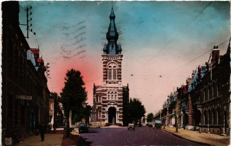 Carte postale ancienne Valenciennes - Eglise Saint-Michel à Valenciennes