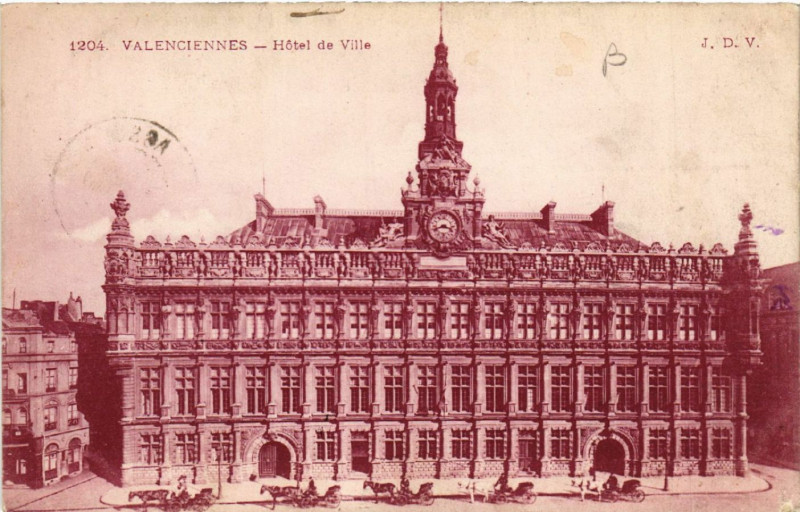 Carte postale ancienne Valenciennes - Hotel de Ville à Valenciennes