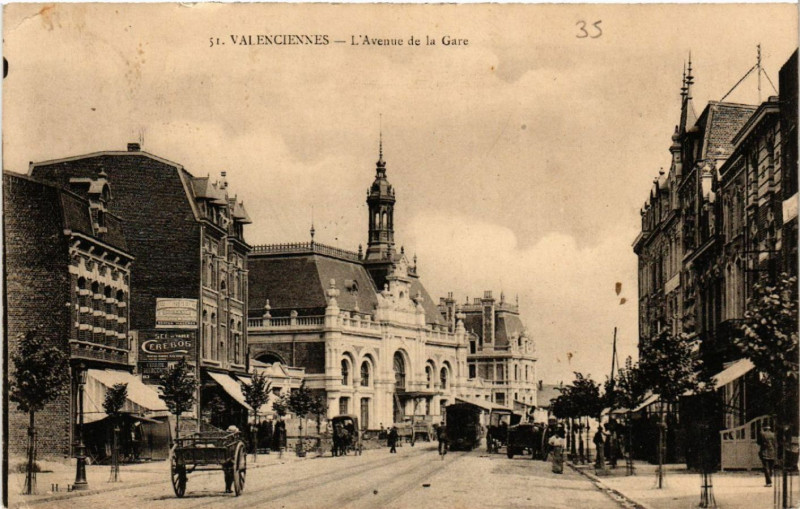 Carte postale ancienne Valenciennes - L'Avenue de la Gare à Valenciennes