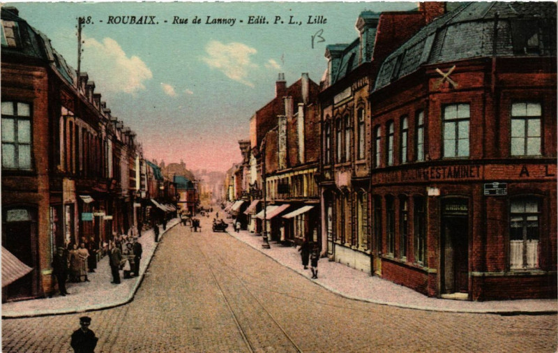 Carte postale ancienne Roubaix - Rue de Lannoy à Roubaix