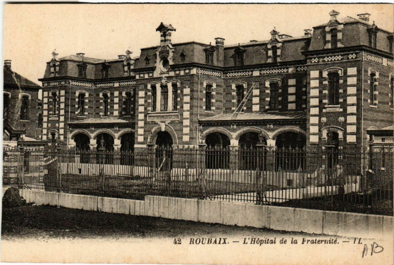 Carte postale ancienne Roubaix - L'Hopital de la Fraternite à Roubaix