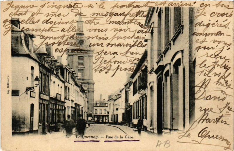 Carte postale ancienne Le Quesnoy - Rue de la Gare au Quesnoy