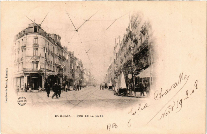 Carte postale ancienne Roubaix - Rue de la Gare à Roubaix