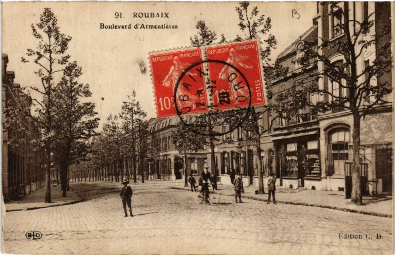 Carte postale ancienne Roubaix - Boulevard d'Arentieres à Roubaix