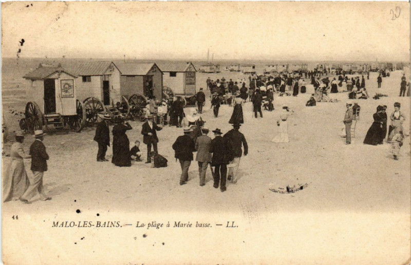 Carte postale ancienne Malo-les-Bains - La Plage a Marée basse