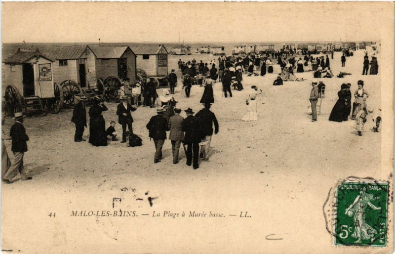 Carte postale ancienne Malo-les-Bains - La Plage a Marée Basse
