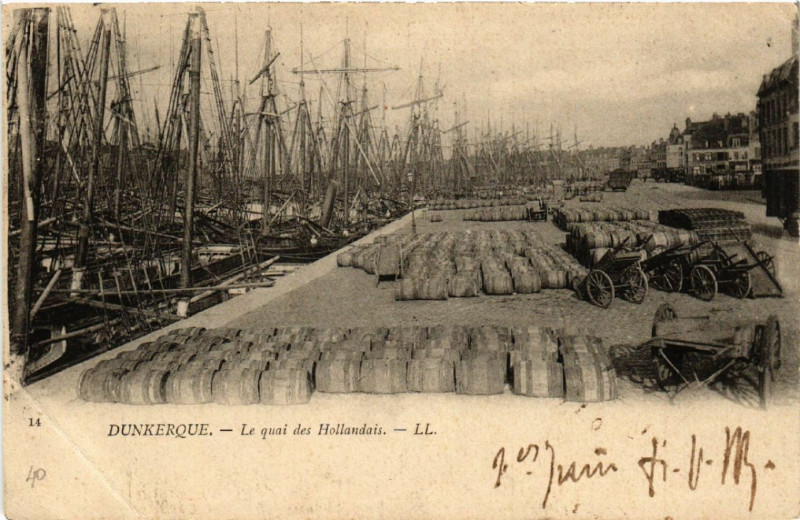 Carte postale ancienne Dunkerque - Le quai des Hollandais à Dunkerque
