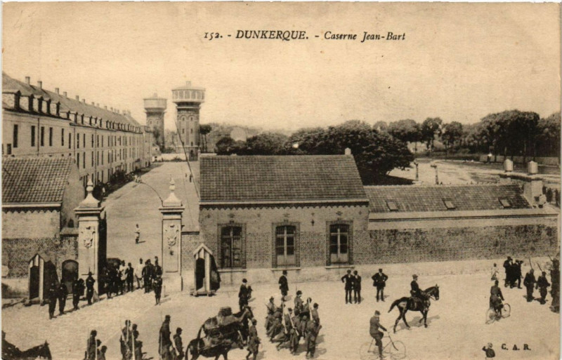 Carte postale ancienne Dunkerque - Caserne Jean-Bart à Dunkerque