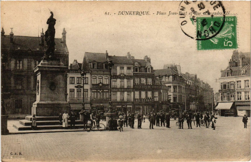 Carte postale ancienne Dunkerque - Place Jean-Bart et Rue Alexandre Iii à Dunkerque