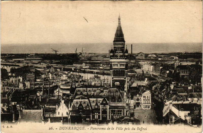 Carte postale ancienne Dunkerque - Panorama de la Ville pris du Beffroi à Dunkerque
