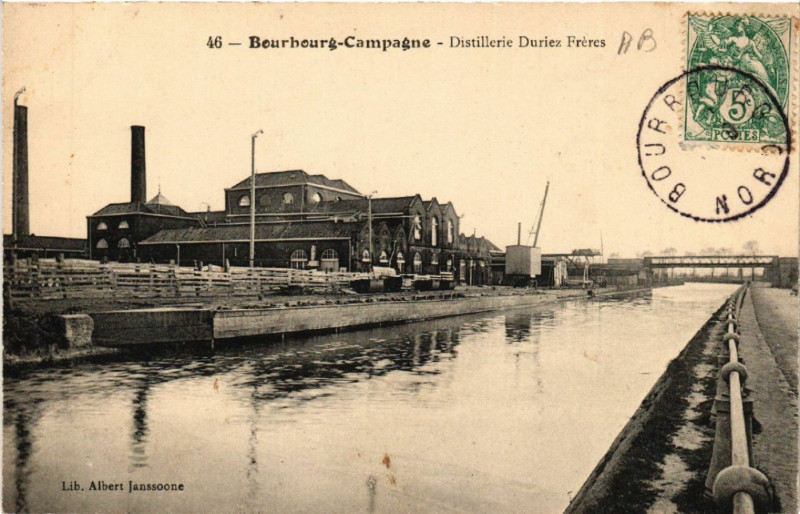 Carte postale ancienne Bourbourg-Capagne - Distillerie Duriez Feres à Bourbourg