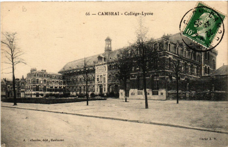 Carte postale ancienne Cambrai - College-Lycée à Cambrai