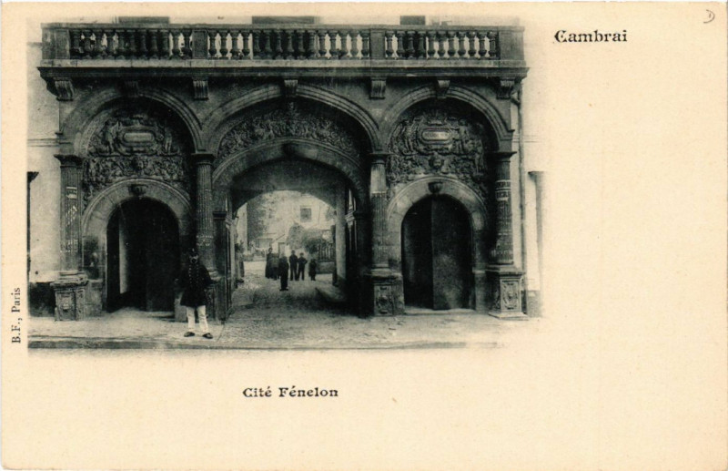 Carte postale ancienne Cambrai - Cite Fenelon à Cambrai