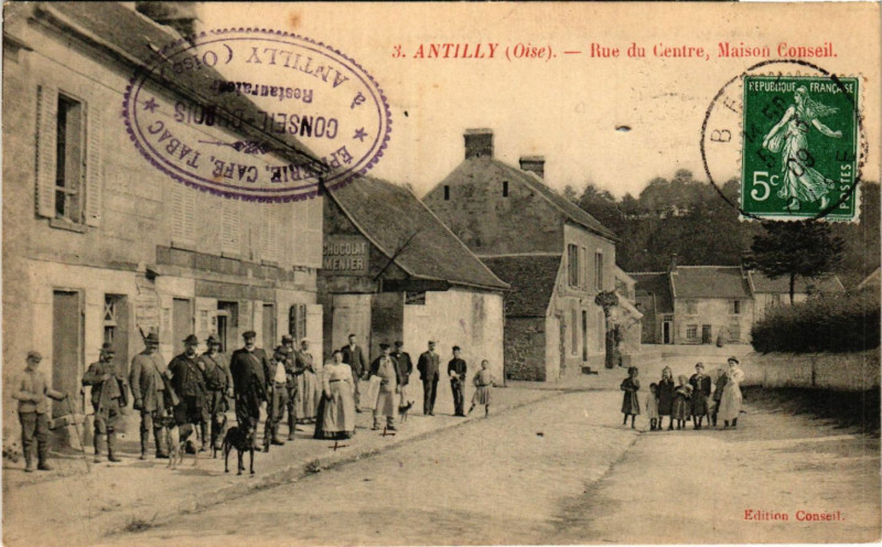 Carte postale ancienne Antilly - Rue du Centre Maison Conseil