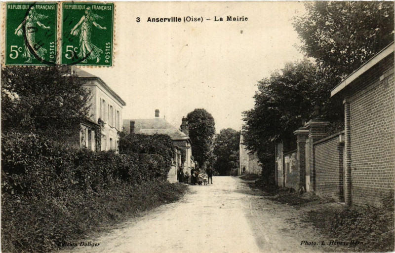 Carte postale ancienne Anserville - La Mairie