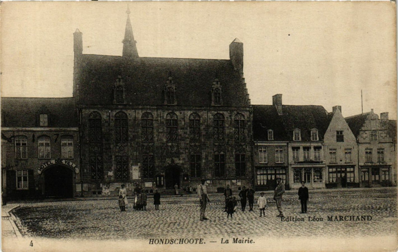 Carte postale ancienne Hondschoote - La Mairie à Hondschoote