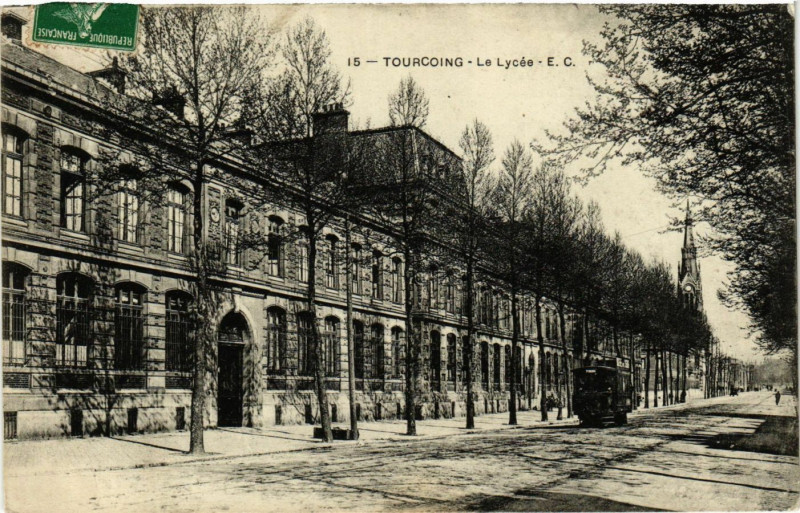 Carte postale ancienne Tourcoing-Le Lycée à Tourcoing