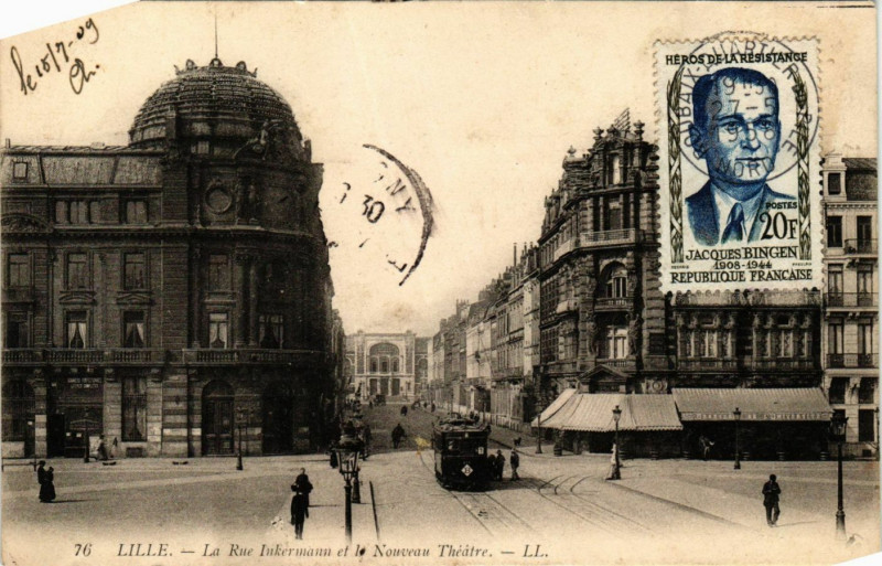 Carte postale ancienne Lille-La Rue Inkermann et le Nouveau Theatre à Lille