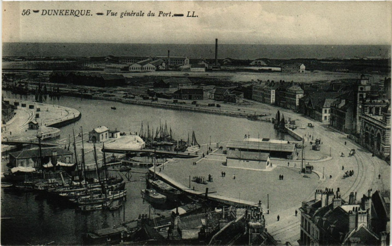 Carte postale ancienne Dunkerque-Vue générale du Port à Dunkerque