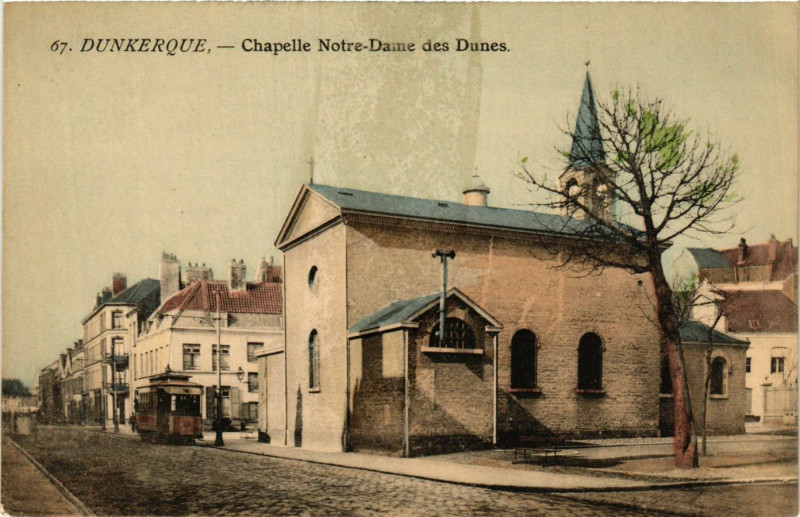 Carte postale ancienne Dunkerque-Chapelle N.-D. des Dames à Dunkerque