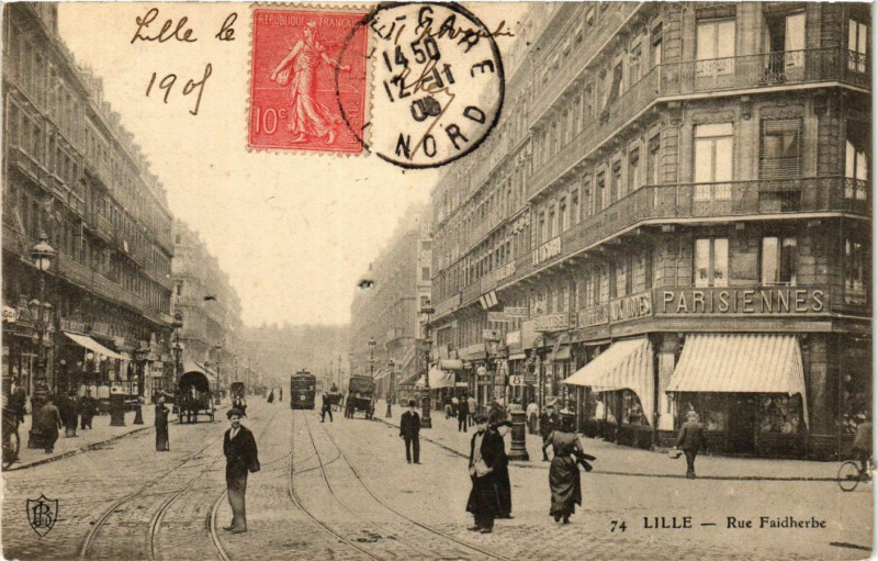 Carte postale ancienne Lille - Rue Faidherbe à Lille