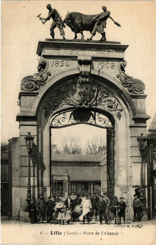 Carte postale ancienne Lille - Porte de l'Abatoir à Lille