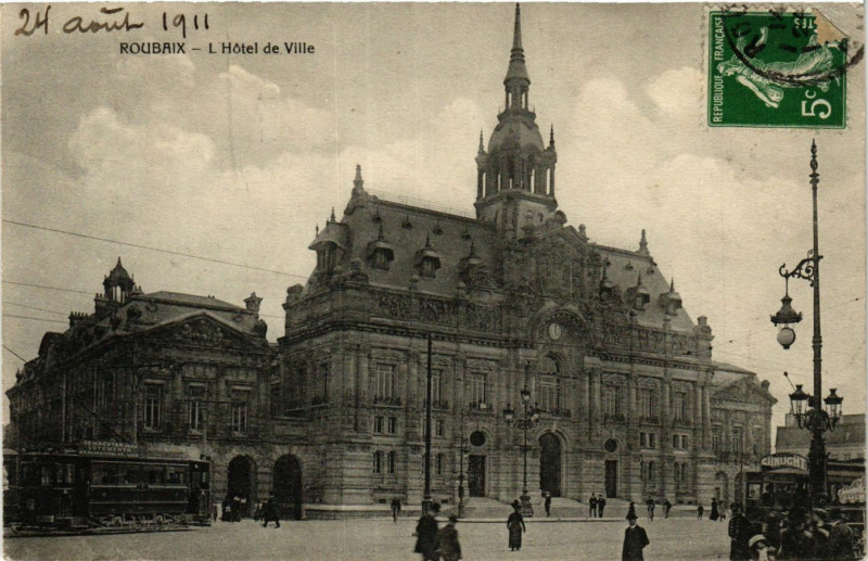 Carte postale ancienne Roubaix-L'Hotel de Ville à Roubaix