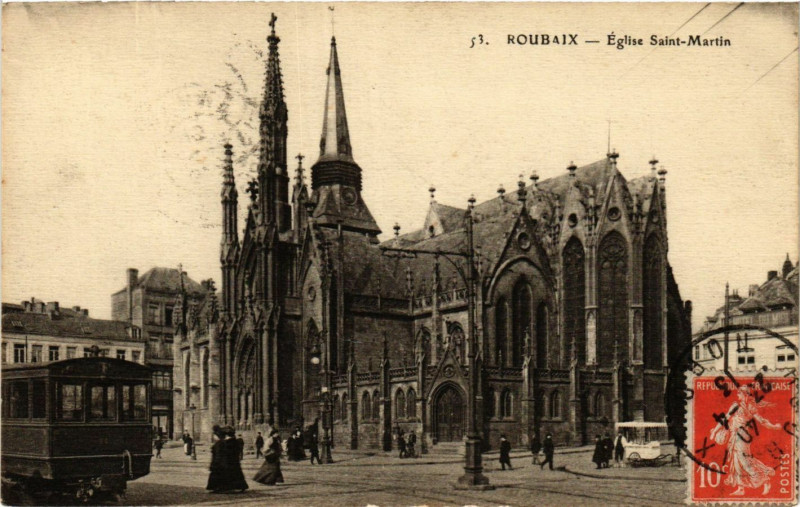 Carte postale ancienne Roubaix-Eglise Saint-Martin à Roubaix