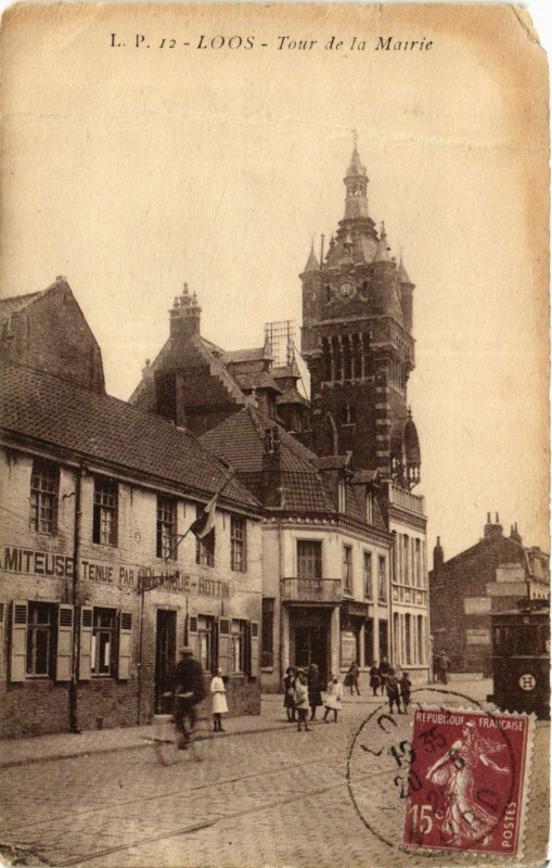 Carte postale ancienne Tour de la Mairie à Loos