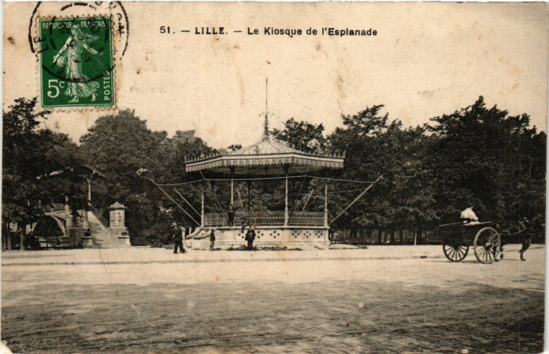 Carte postale ancienne Lille-Le Kiosque de L'Esplanade à Lille