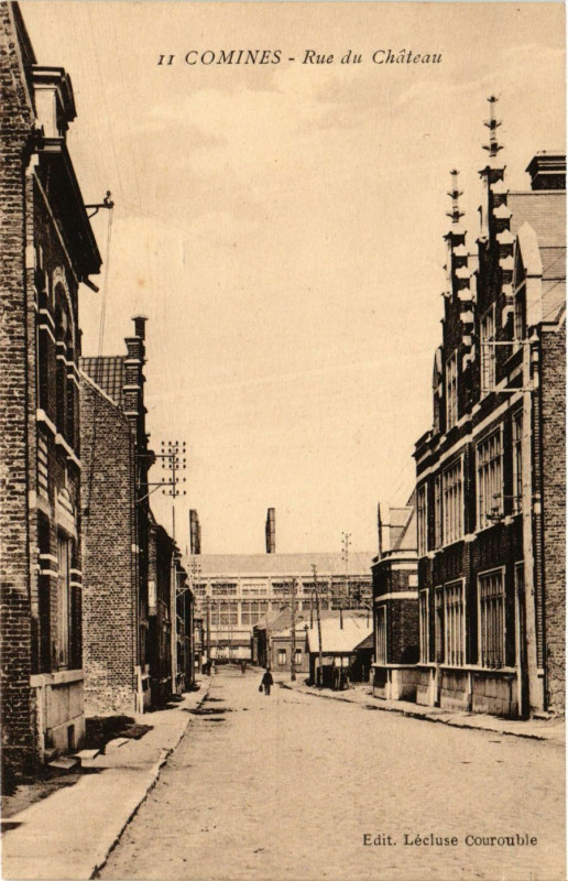 Carte postale ancienne Comines-Rue du Chateau à Comines